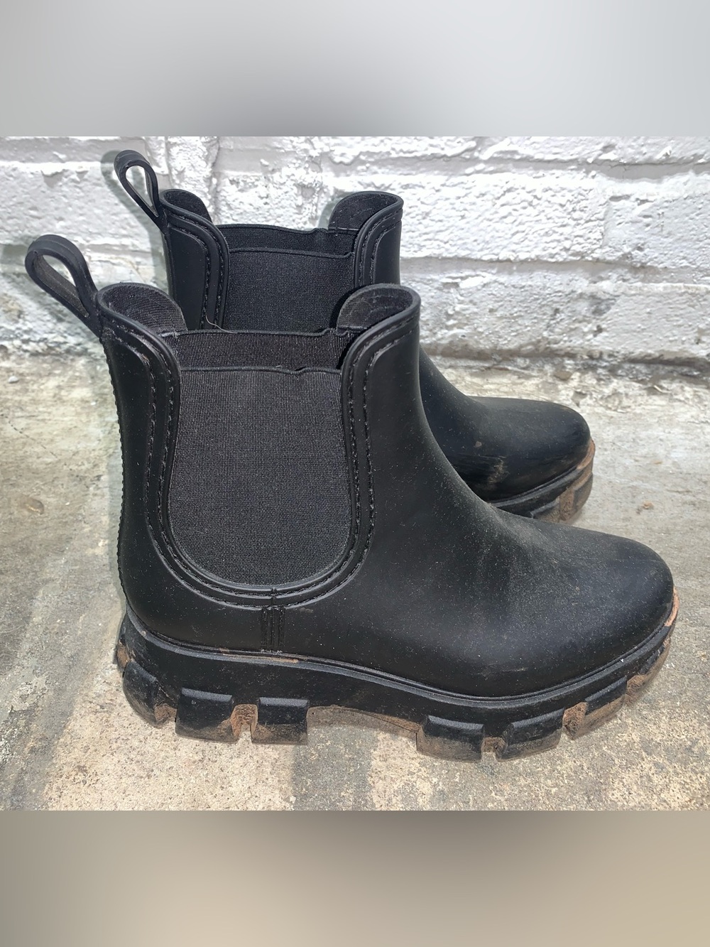 Jeffrey Campbell  Black Chelsea Pleu Lug Sole Cloudy Rain Boots SIZE 8